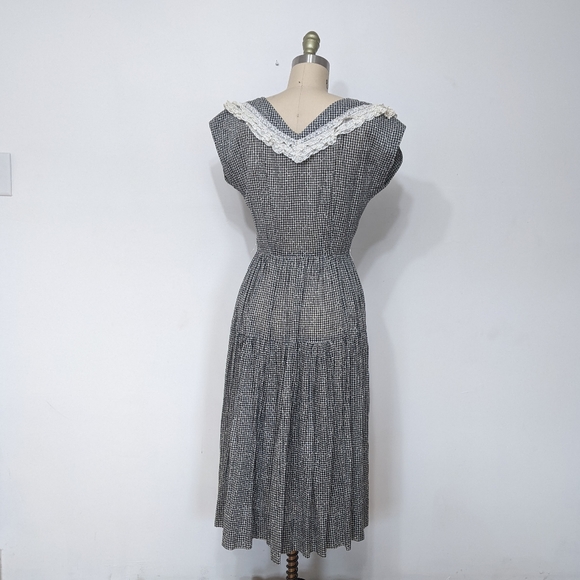 (53) vtg 1950s fit and flare besotted gingham dress - Picture 2 of 5